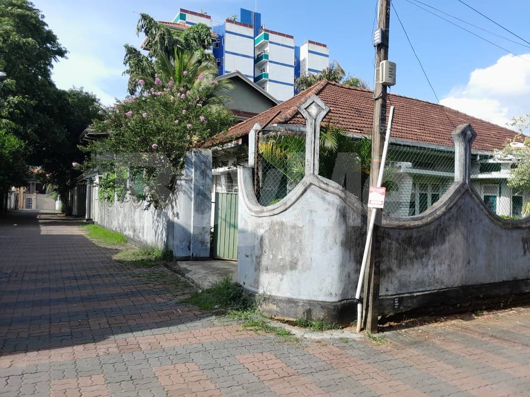 LAND FOR SALE IN COLOMBO 15