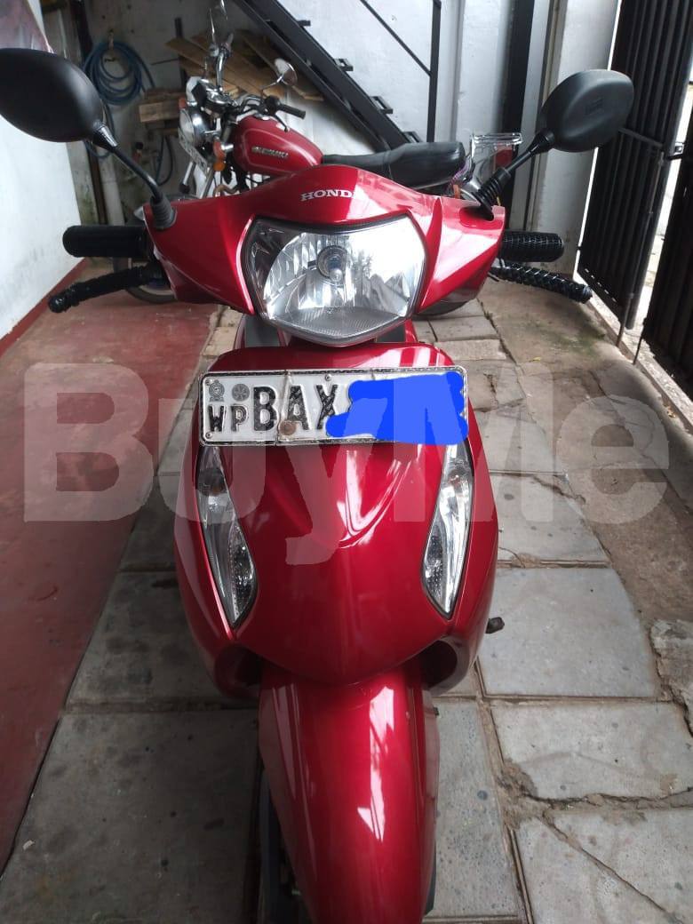 HONDA SCOOTER 2014