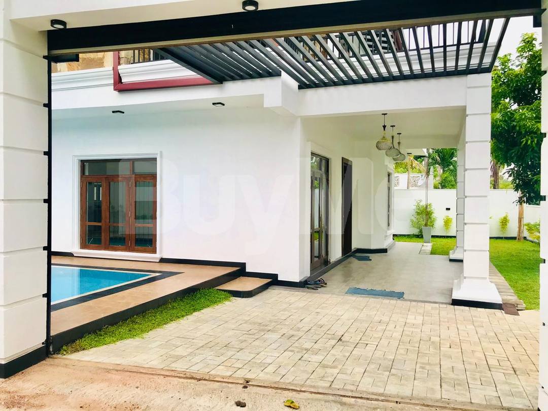 BRAND NEW SUPER LUXURY HOUSE FOR SALE IN PILIYANDALA