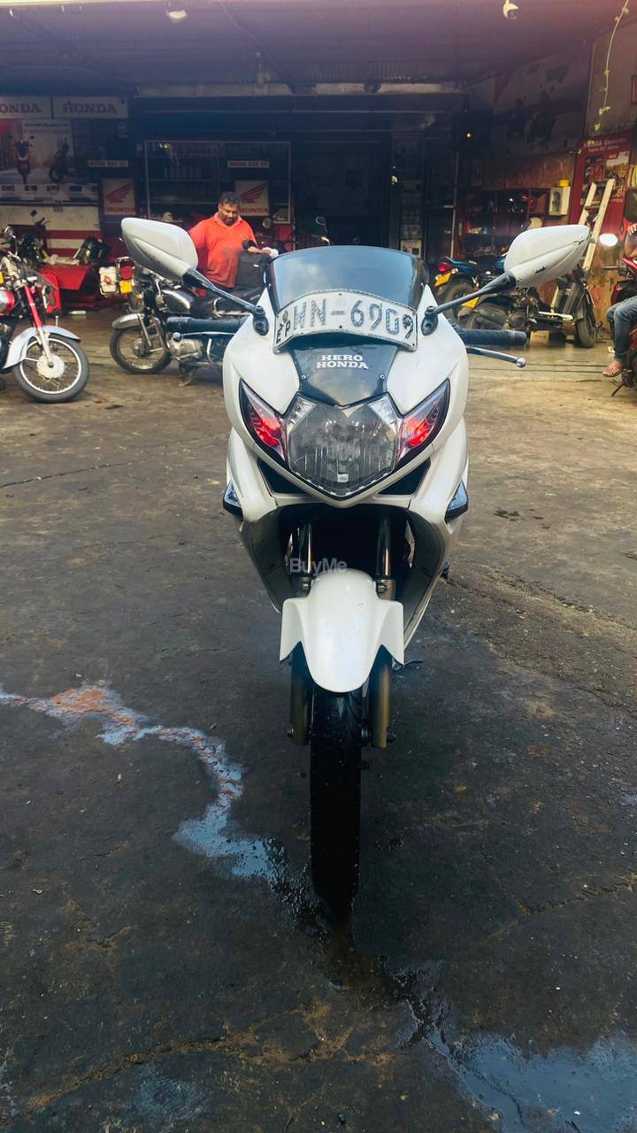 HERO KARIZMA 2011