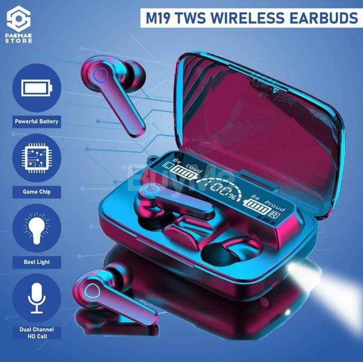 M19 BLUETOOTH EAR BUDS