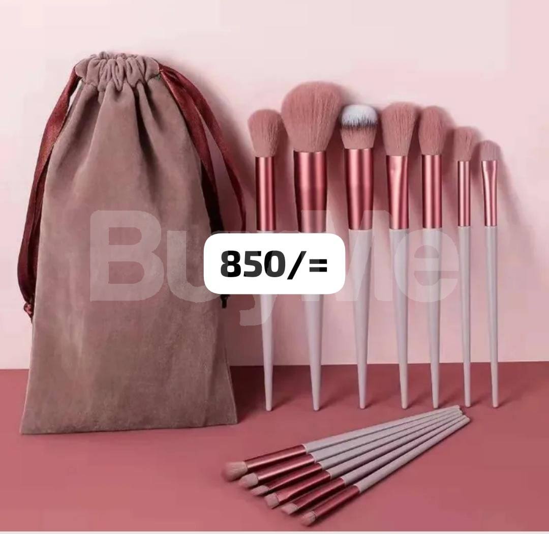 MAKE UP BRUSHES
