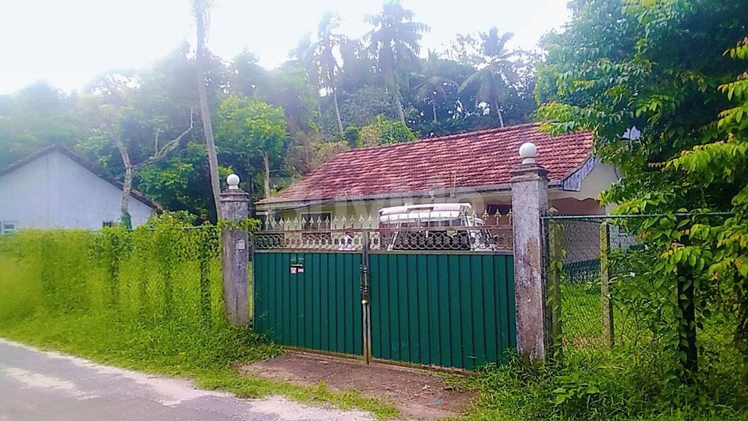 HOUSE FOR SALE IN MINUWANGODA