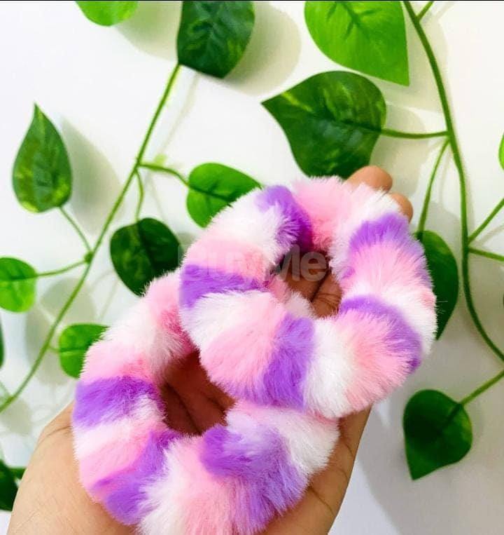 COLOUR MIX FLUFFY BOOL