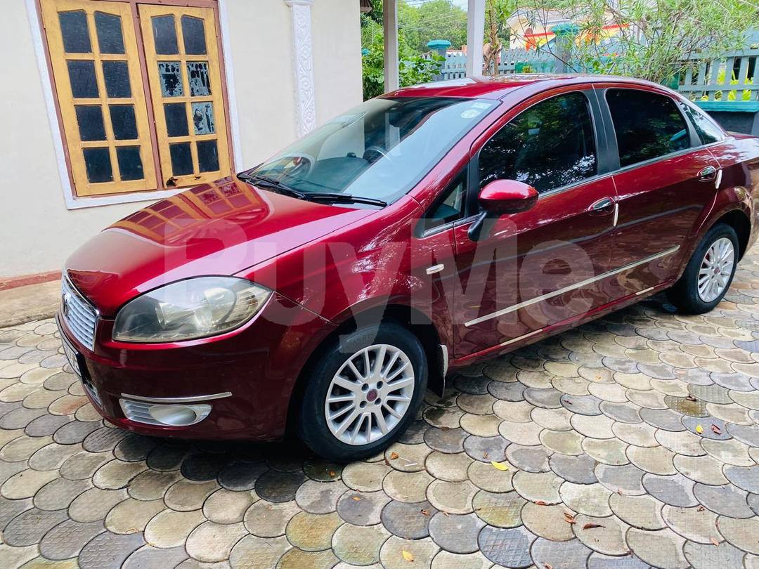 FIAT LINEA 2011