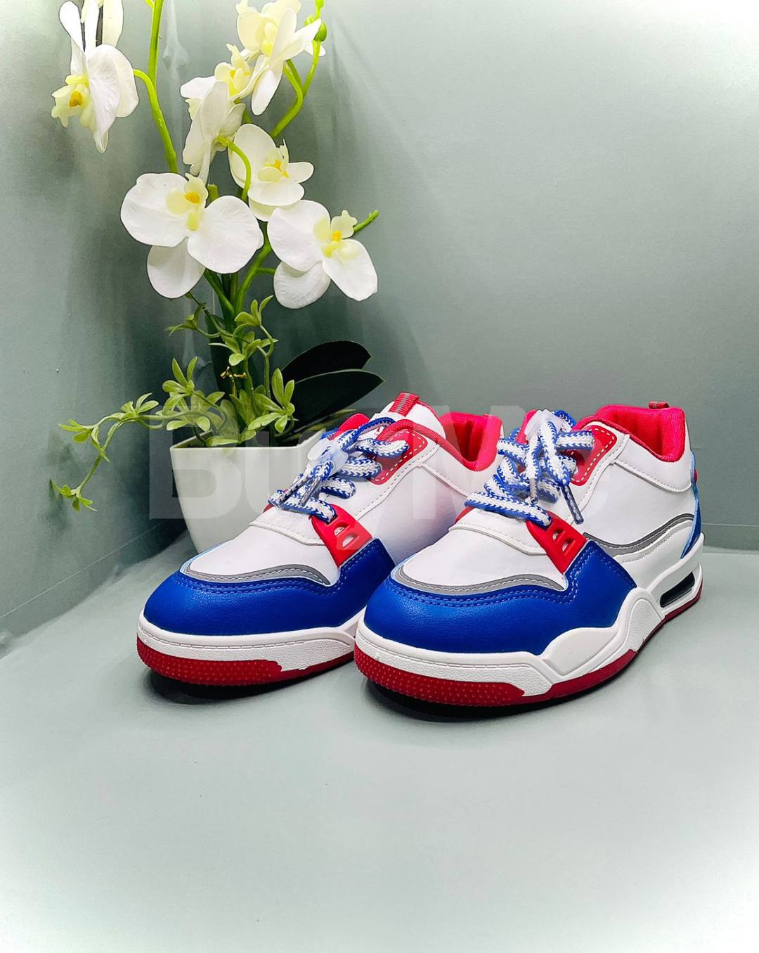 KIDS SHOES