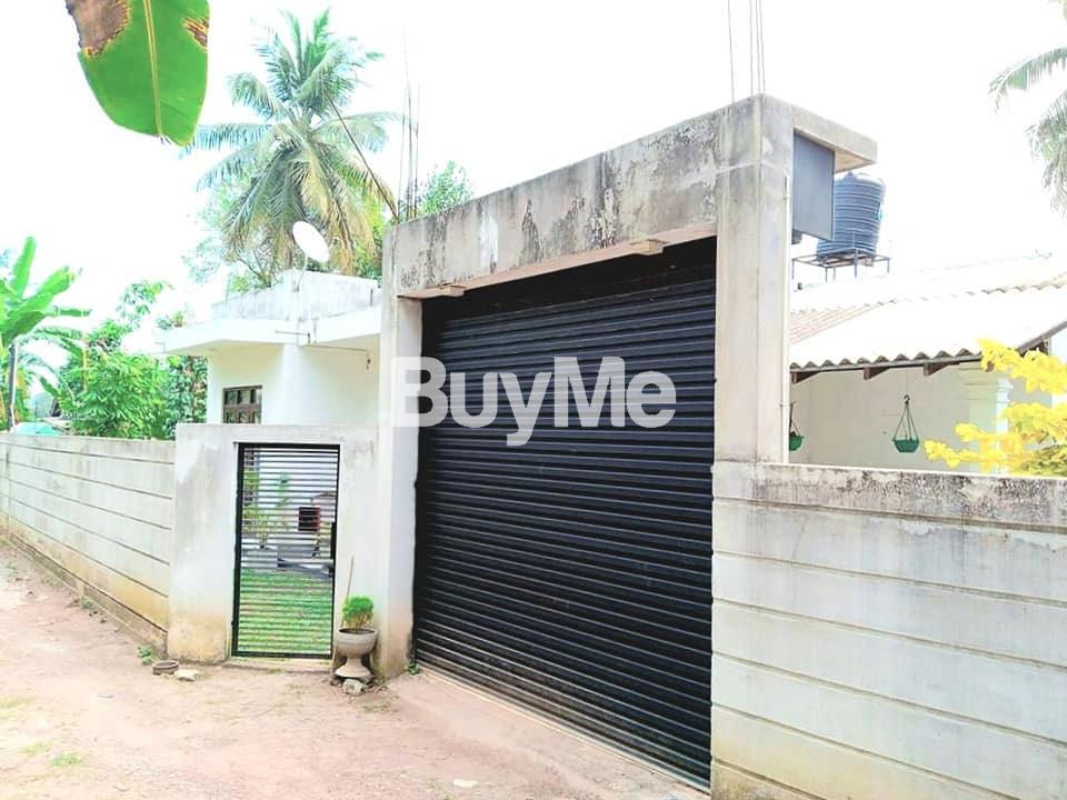 FULLY COMPLETED SINGLE STORY "SLAB TYPE" HOUSE FOR SALE IN MAKOLA NUDURUWA