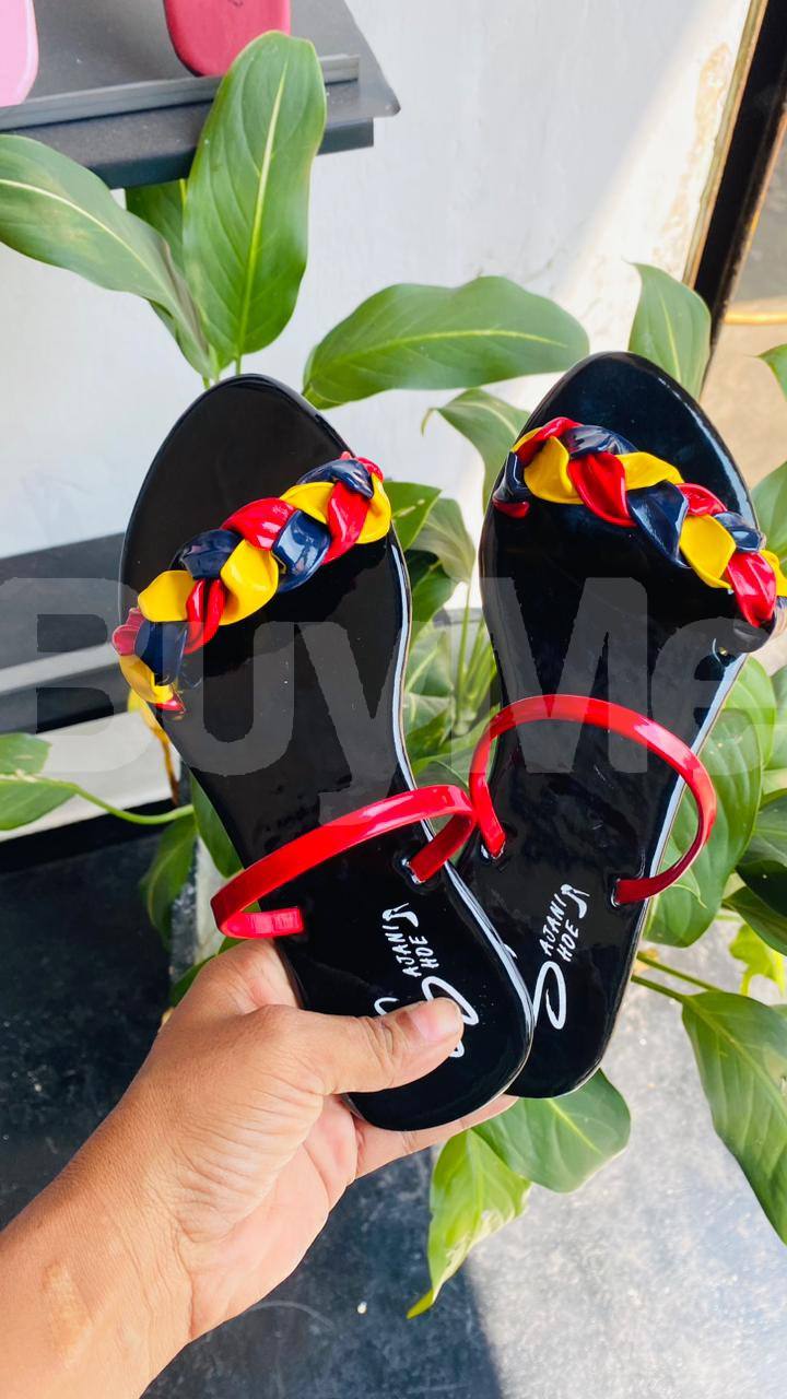 LADIES SLIPPERS
