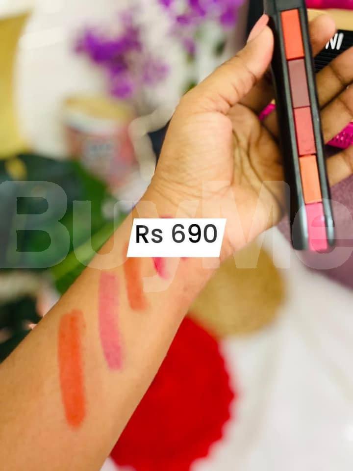 5 IN 1 LIPSTICK COLOUR