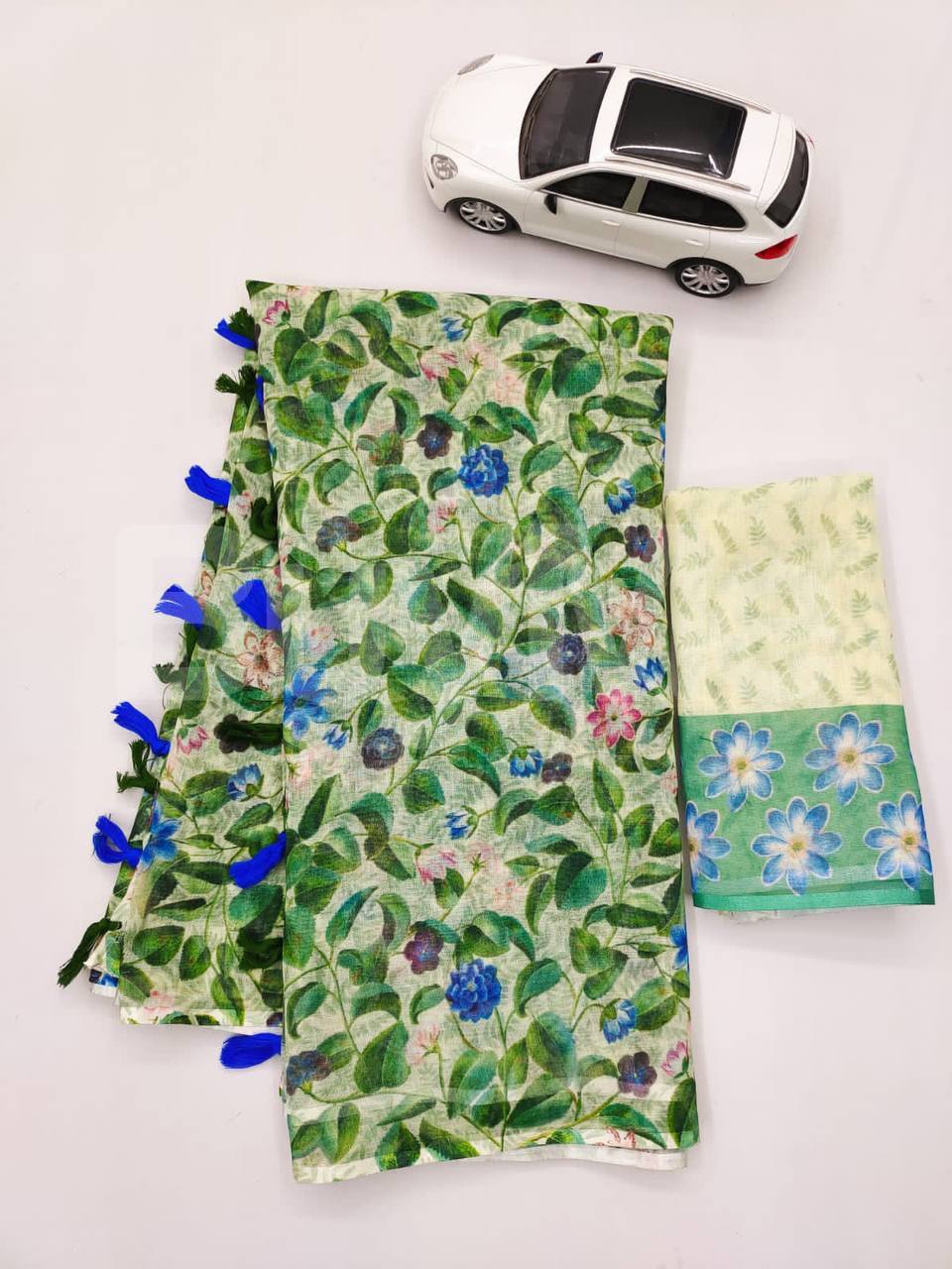 LINEN SAREE WITH DIGITAL PRINT - GREEN LEAVES DEISGN