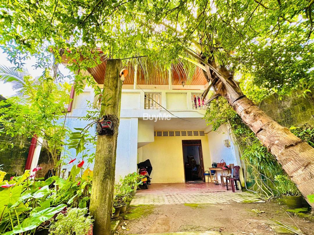A two-storey residential house for sale located within the city limits of Piliyandala