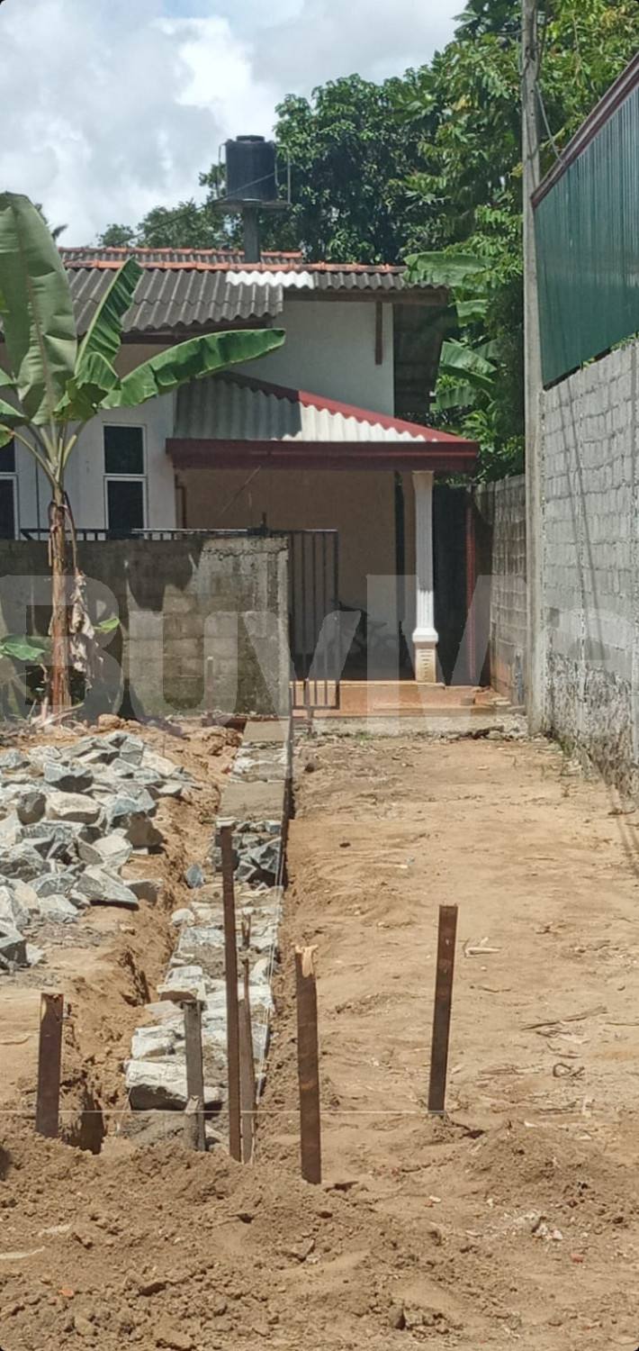 HOUSE FOR SALE IN WATTALA