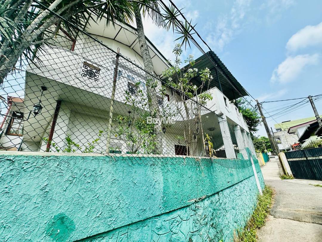 LUXURY 2 STOREY HOUSE WITH ANNEX FOR SALE IN KOLONNAWA,MEETHOTAMULLA ROAD (S318)