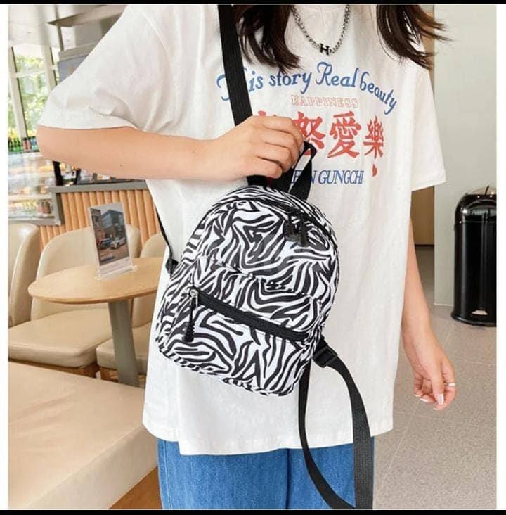 LADIES HAND BAG