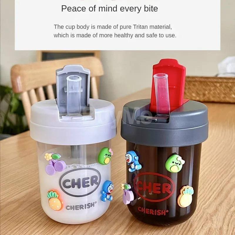 KIDS WATER CUP WITH STRAW