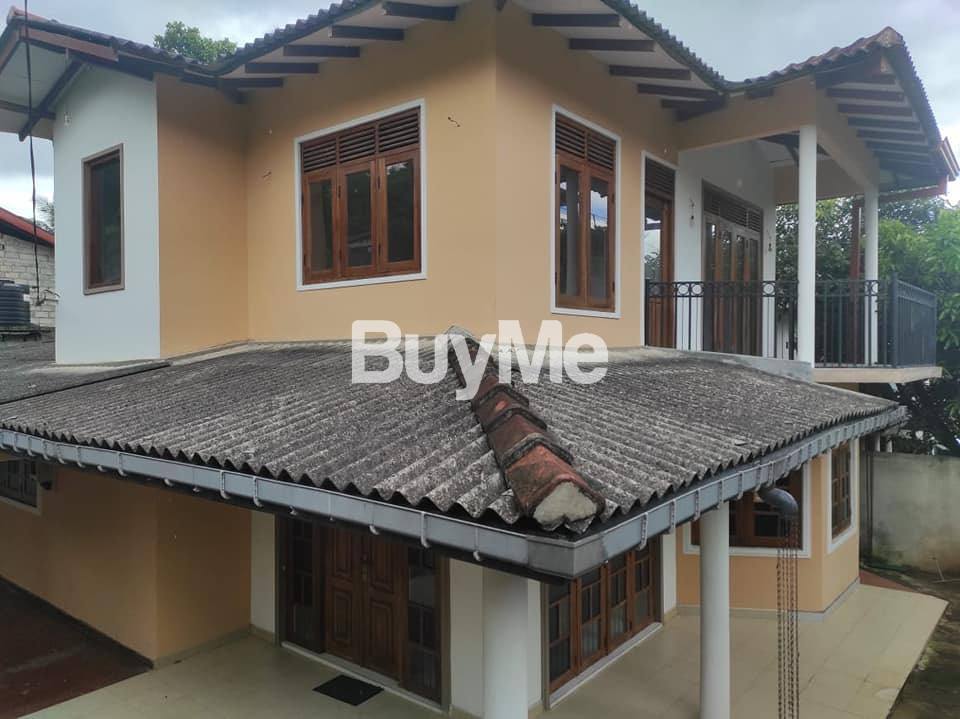 HOUSE AVAILABLE FOR SALE IN KANDY (KUNDASALE)