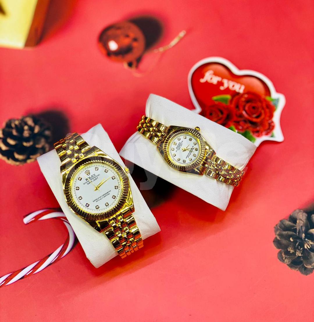 COUPLES WATCH - GOLD & WHITE
