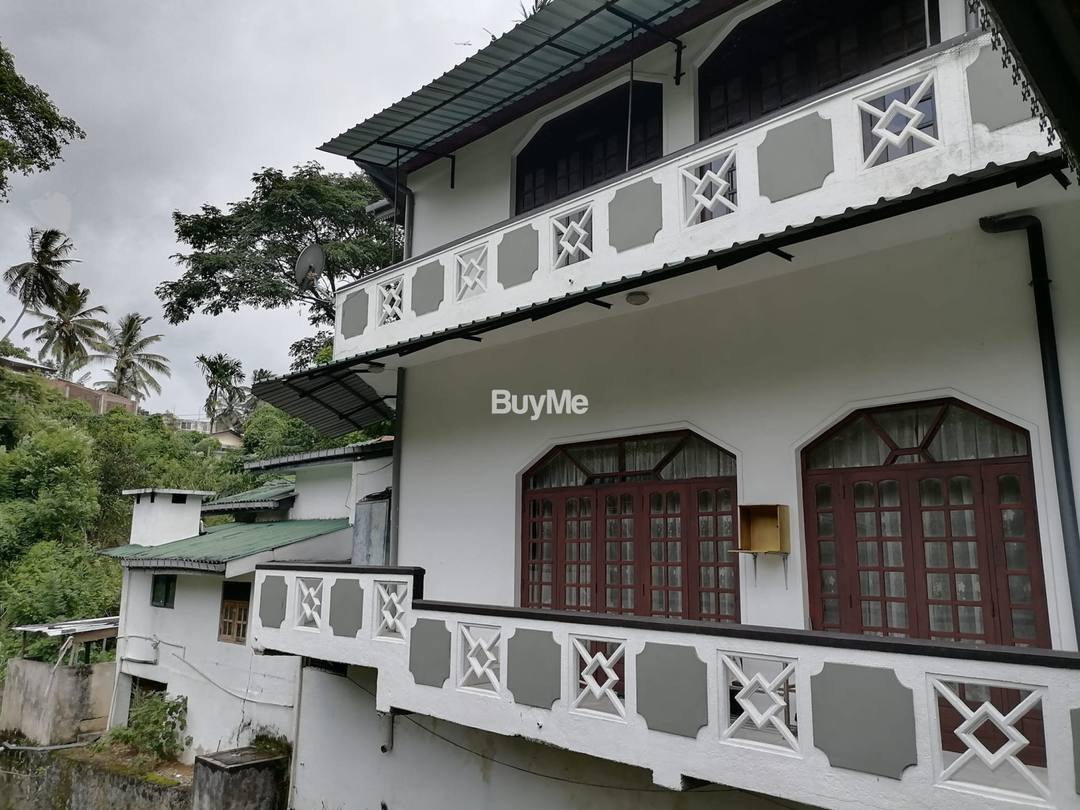 VALUBLE HOUSE FOR SALE IN KANDY, KUNDASALE