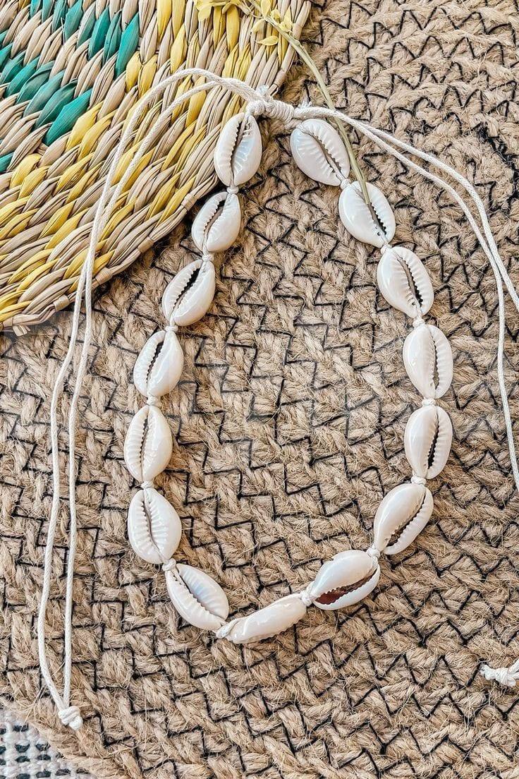 SHELL NECKLACE
