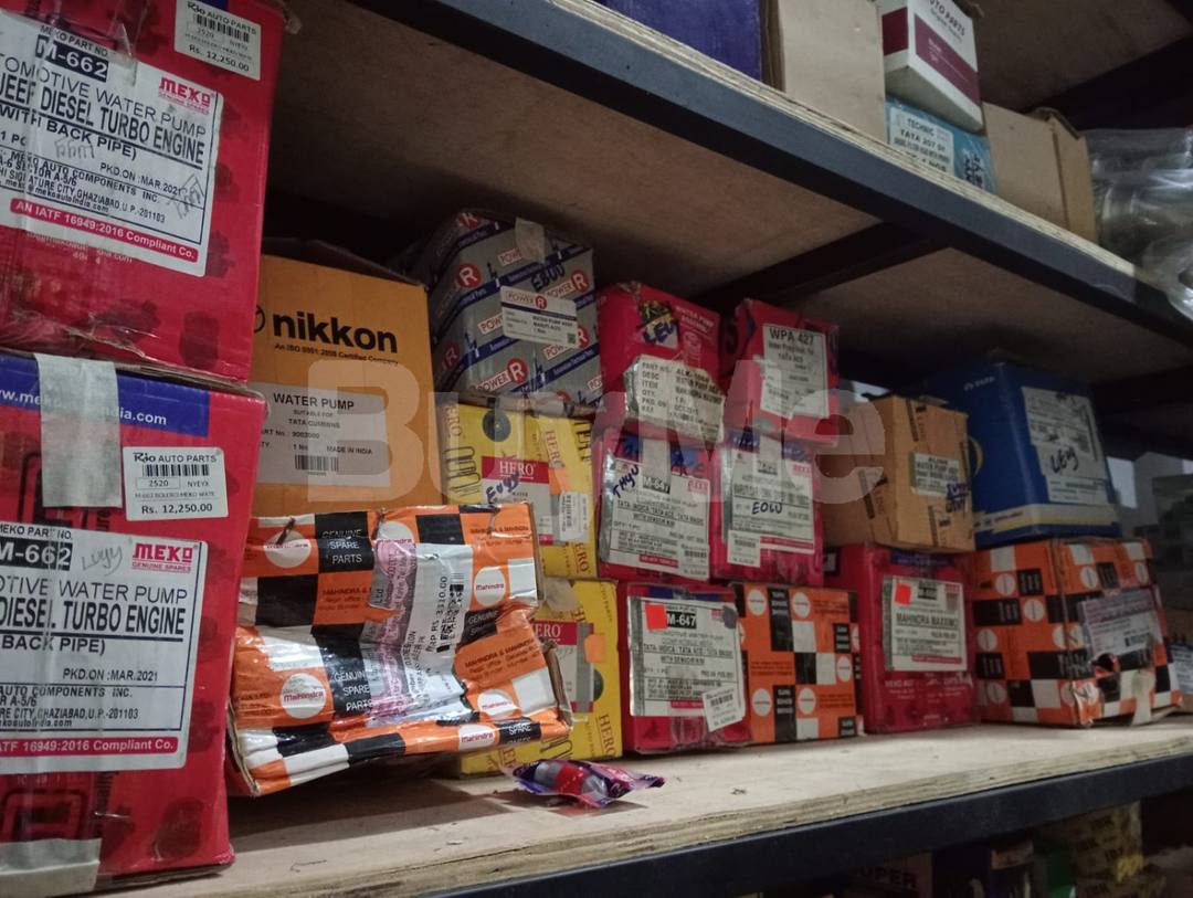 WATER PUMP -ALL TYPE OF VEHICLE AUTO PARTS AND ACCESSORIES FOR SALE LOT