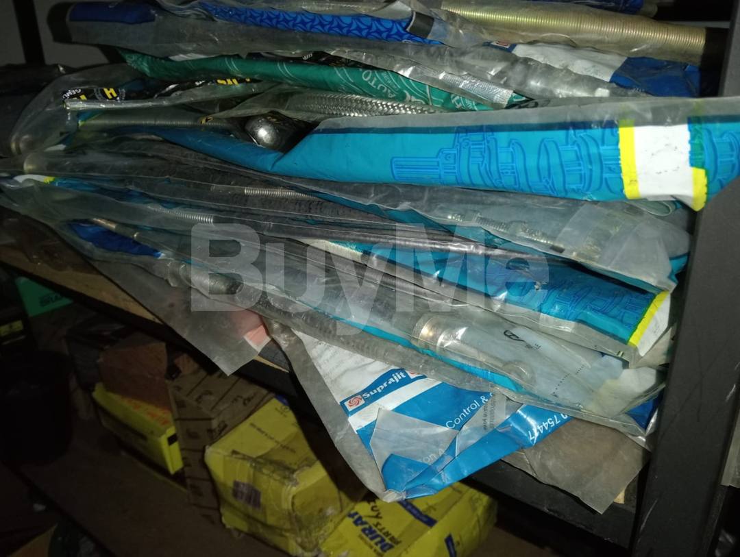 VEHICLE BODY PARTS( ALL TYPE OF VEHICLE AUTO PARTS AND ACCESSORIES FOR SALE LOT)