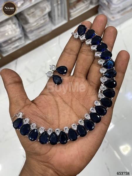 AD STONE NECKLACE