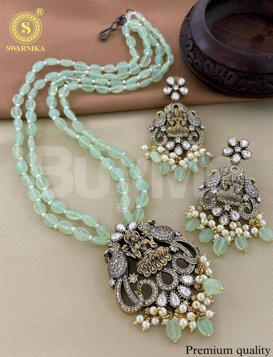 VICTORIAN NECKLACE