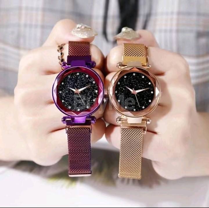 MAGNET WOMEN'S WATCHES