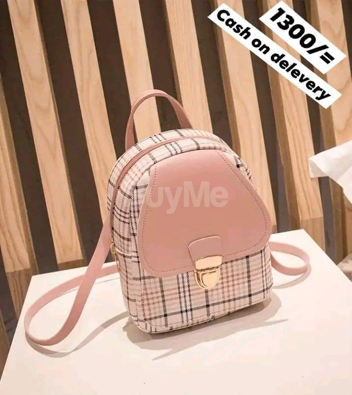 PINK HANDBAG
