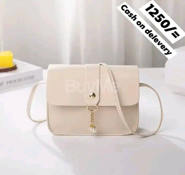 MINI HANDBAG DESIGN