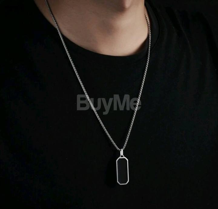 STRIP NECKLACE COLLECTION