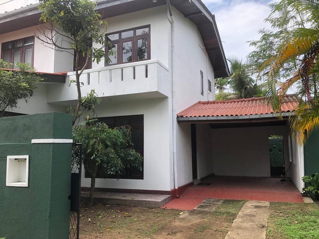 TWO-STOREY HOUSE FOR SALE IN MAHARAGAMA