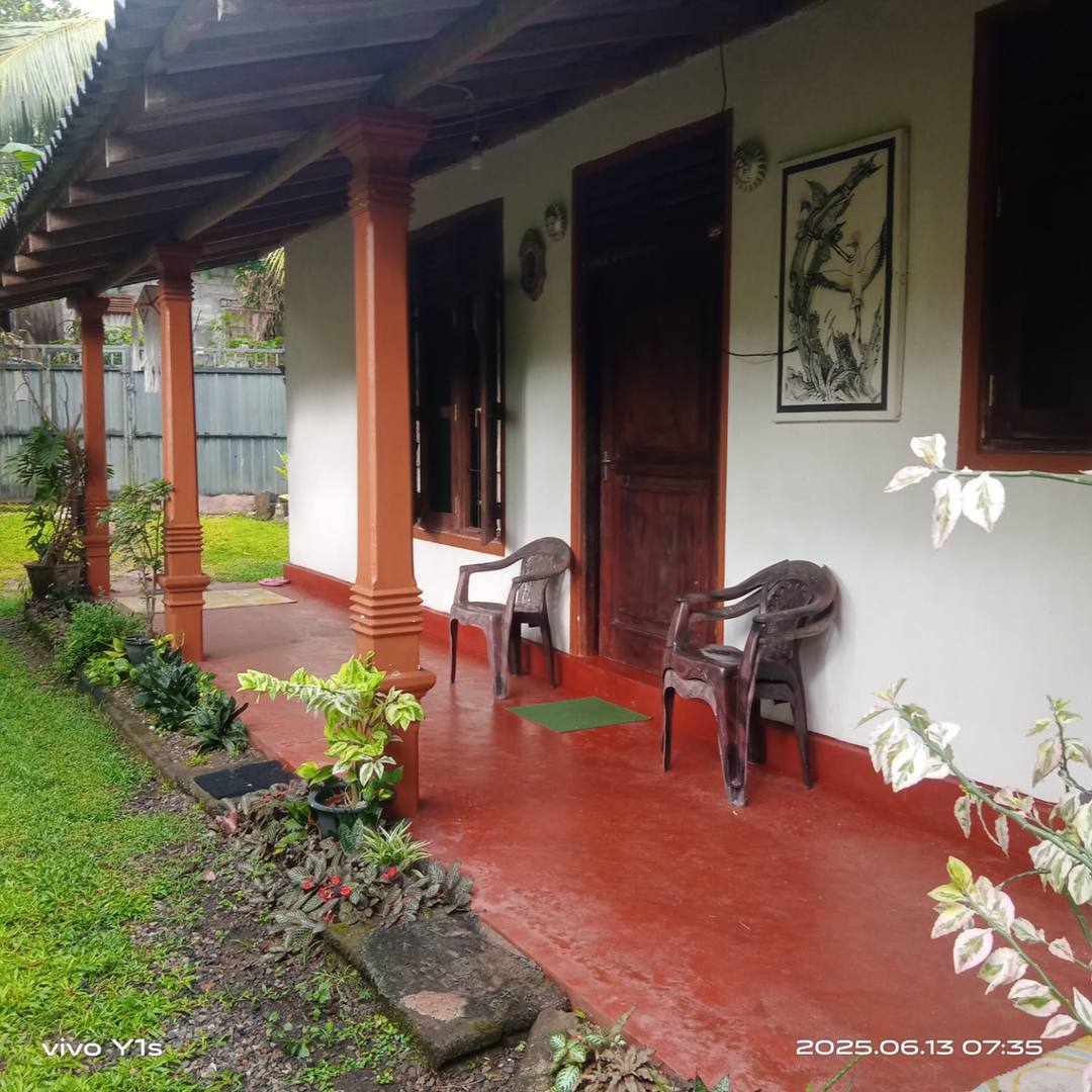 HOUSE WITH LAND FOR SALE IN KIRIBERIYA, PANADURA