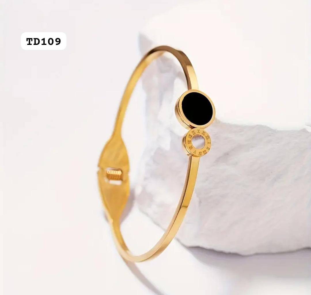 STAINLESS STEEL BANGLE