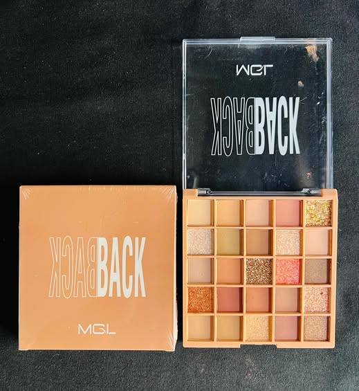 EYE SHADOW PALATES