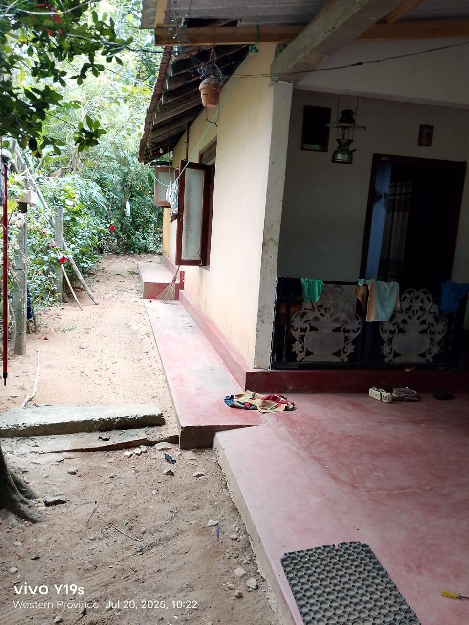 HOUSE FOR SALE IN GANEGODA