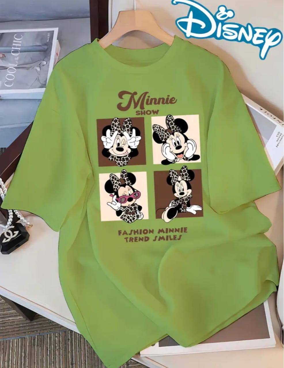 OLIVE GREEN TEE WITH 'MINNIE SHOW' PRINT
