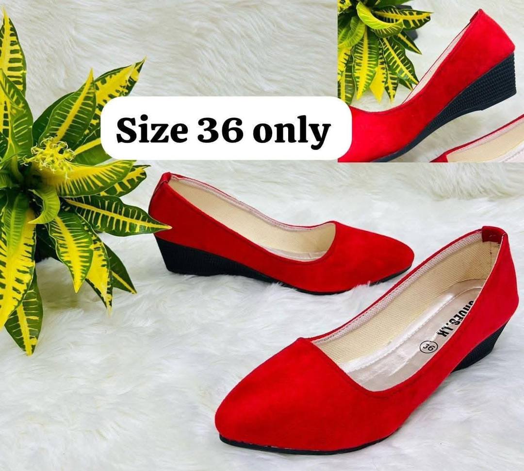 RED SHOES