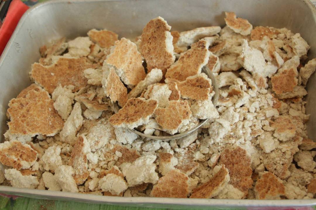 WHITE COCONUT OIL CAKE FOR SALE