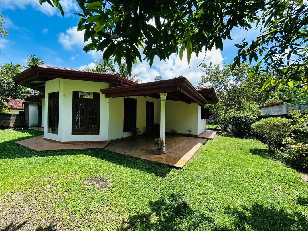 HOUSE FOR SALE IN BERUWALA