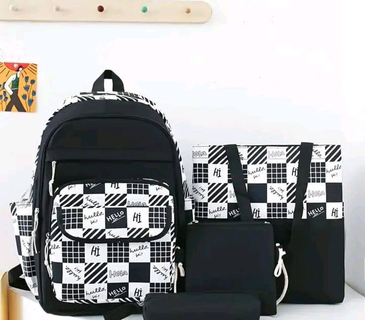 BLACK AND WHITE LADIES HANDBAGS