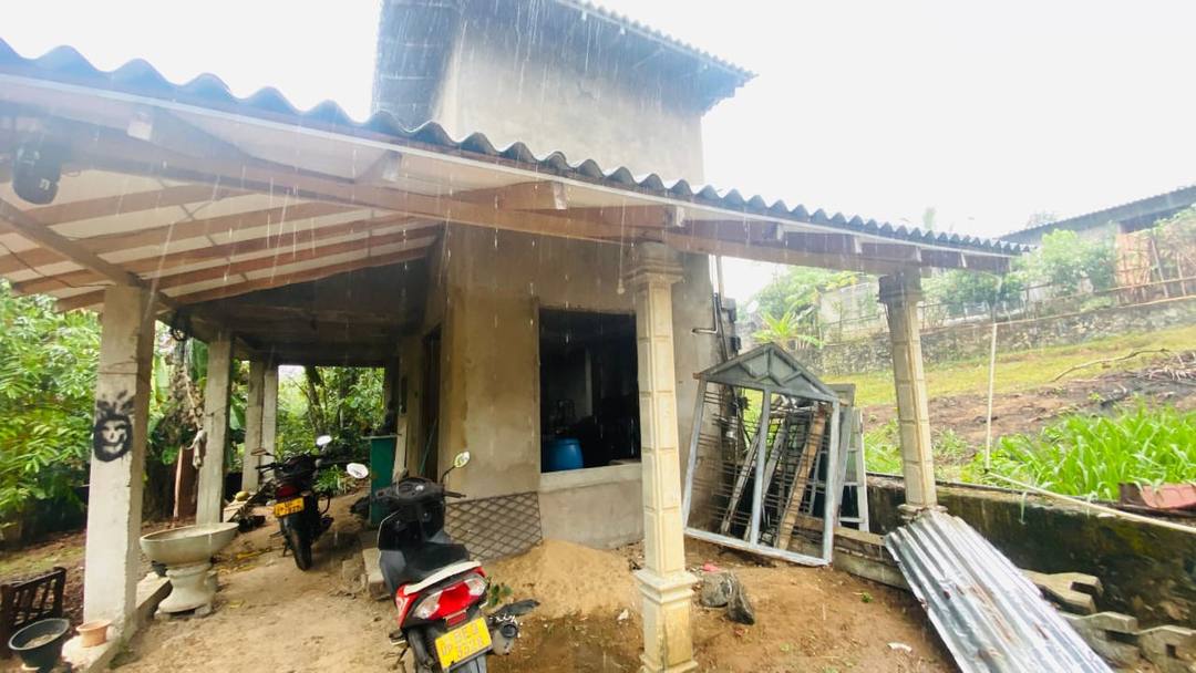 12.5-PERCH LAND WITH A HALF COMPLETED TWO-STOREY HOUSE FOR SALE IN PALUGAMA, DOMPE