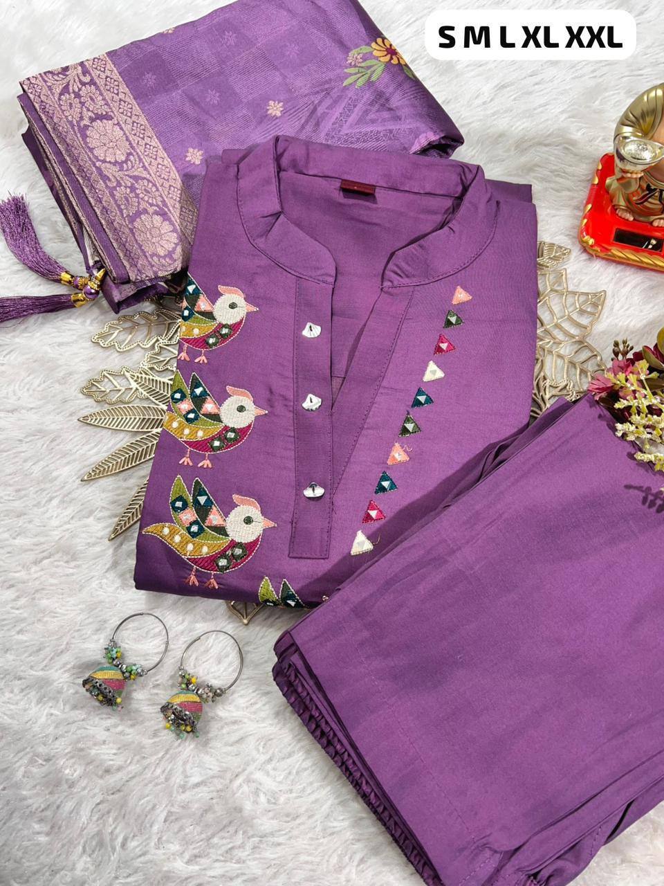 TRADITIONAL SET AVAILABLE FOR LADIES