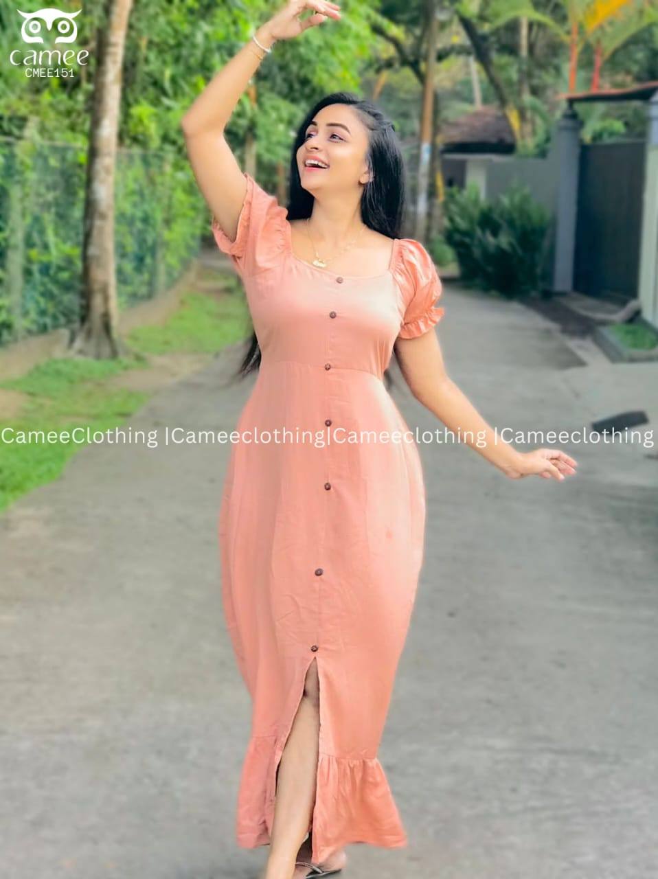 FASHIONABLE LADIES FROCK DESIGN