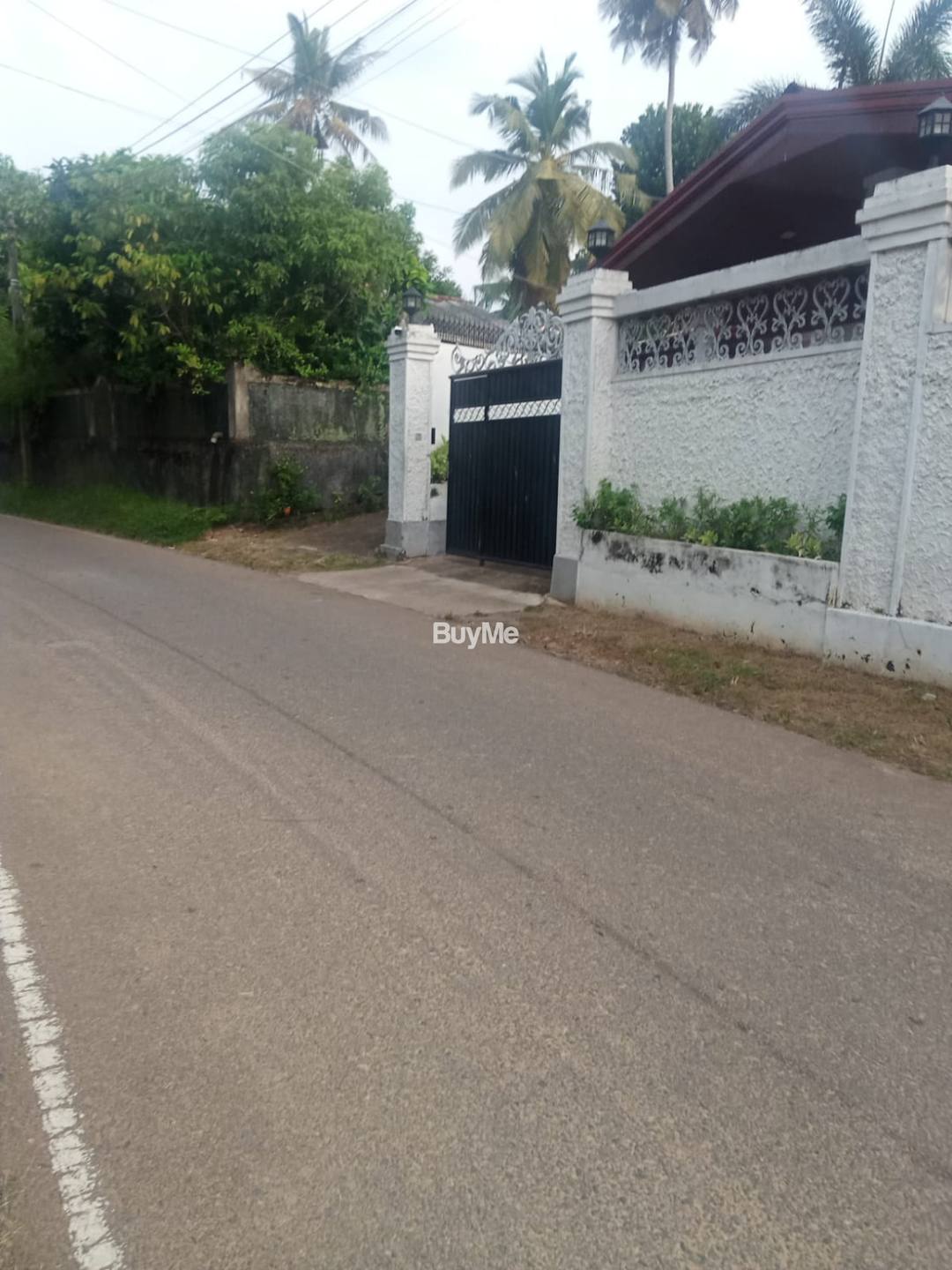 LUXURY HOUSE FOR SALE WITH A SHOE FACTORY IN JAELA