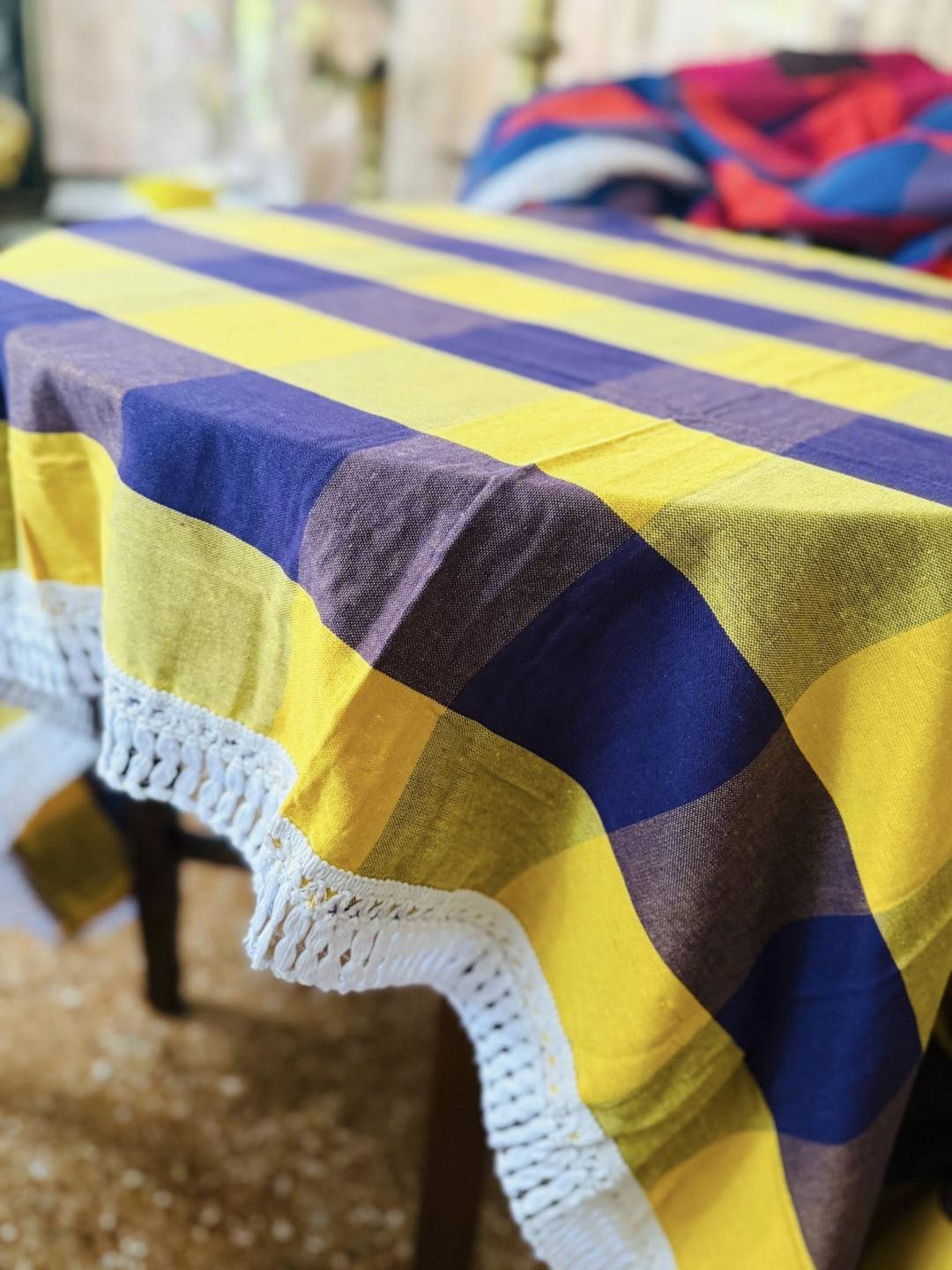 HANDLOOM TABLE CLOTH