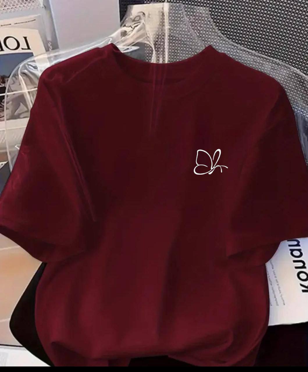 SIMPLE LINE ART BUTTERFLY TEE – MAROON