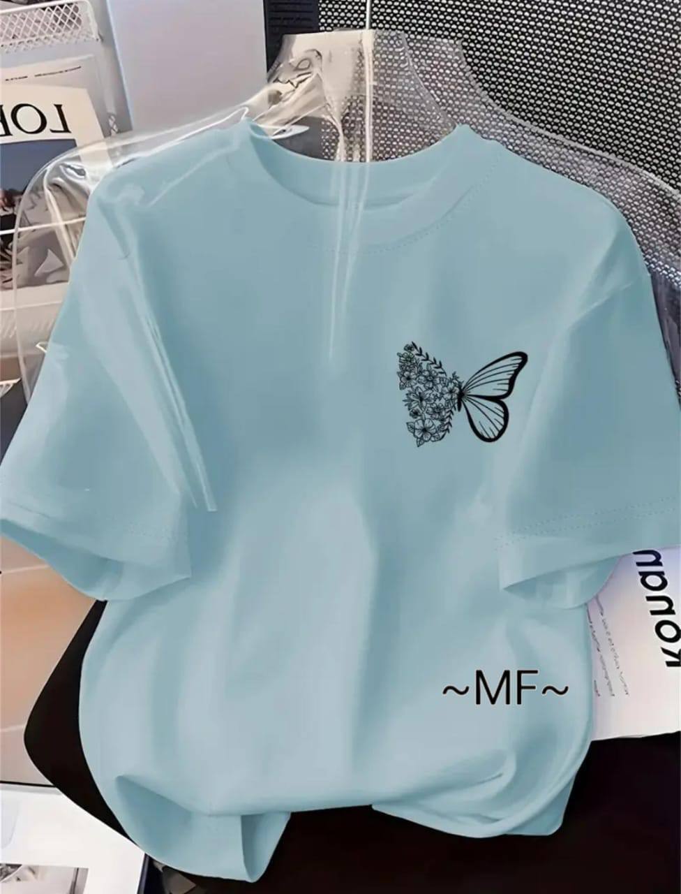 BUTTERFLY BLOOM PRINT TEE – LIGHT BLUE