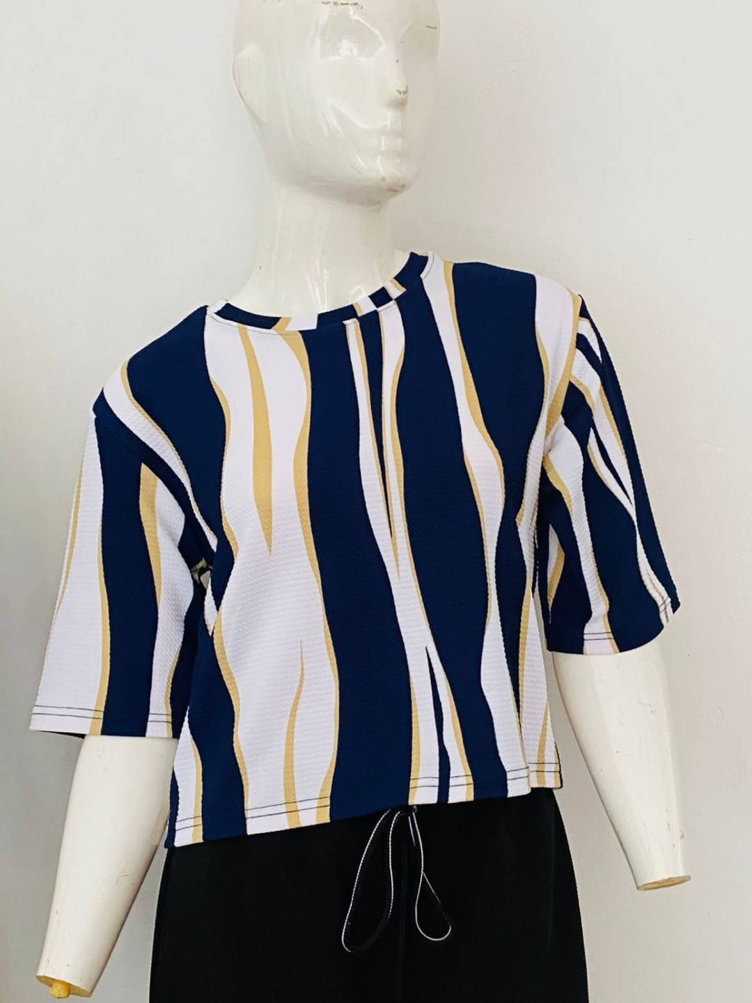 LADIES BAGGY OVERSIZE CROP TOP AVAILABLE FOR SALE