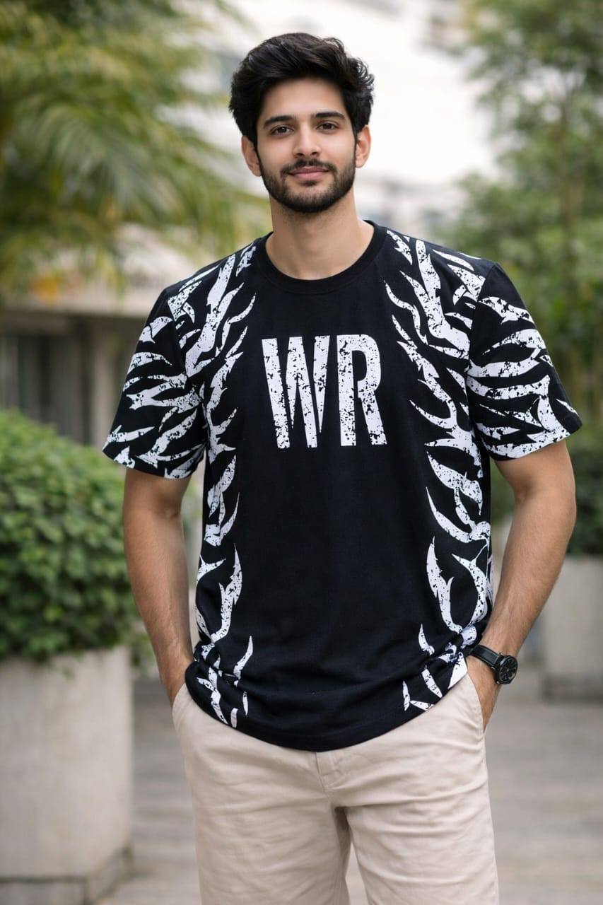 TRENDY BLACK & WHITE DESIGN T-SHIRT